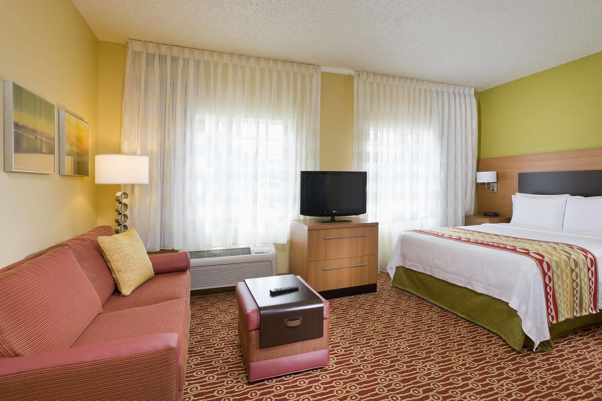 Sonesta Simply Suites Houston Brookhollow Room photo